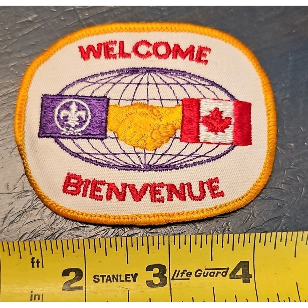 E2-89 BOY SCOUT OF AMERICA PATCH - WELCOME BIENVENUE - CANADA